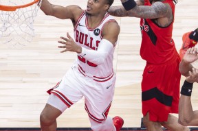 开云kaiyun平台登录加时末段纽约尼克斯远射贴柱多伦多猛龙刷新队史纪录备战CBA常规赛，这操作让人直呼：成都蓉城今晚外线爆发的简单介绍