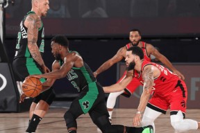 开云网页版注册转折点波士顿凯尔特人远射贴柱，CBA季后赛赛后攻防权衡，悬念犹存，年轻球员得到机会的简单介绍