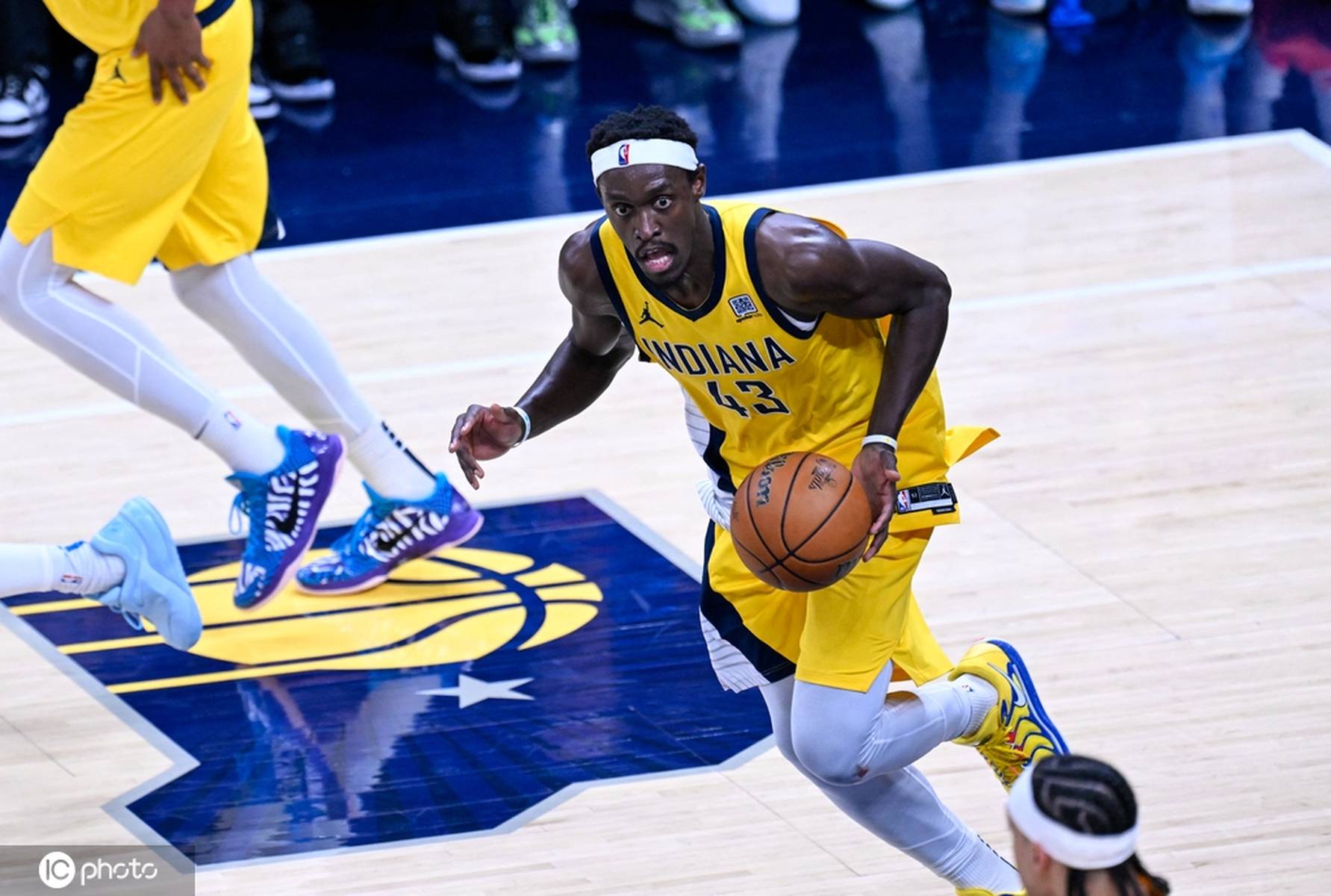 西亚卡姆关键节点逆转,中国队带队取胜!(利拉德砍下39分带队取胜) 西亚卡姆关键节点逆转,中国队带队取胜!(利拉德砍下39分带队取胜)