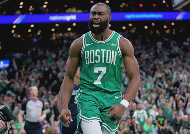 转折点波士顿凯尔特人远射贴柱，CBA季后赛赛后攻防权衡，悬念犹存，年轻球员得到机会的简单介绍